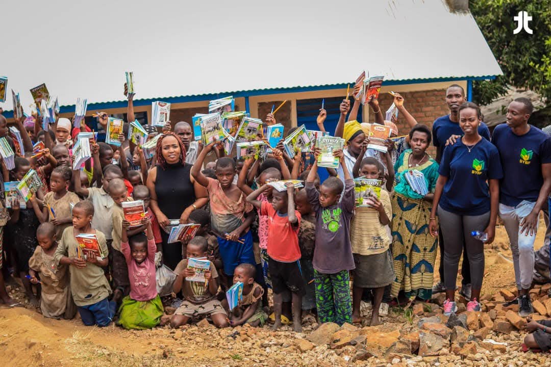 Enfants et femmes - BYBF